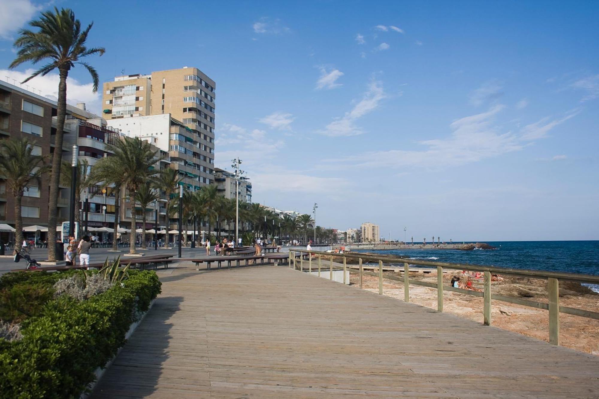 Homely Apartments Royal Torrevieja Exterior photo