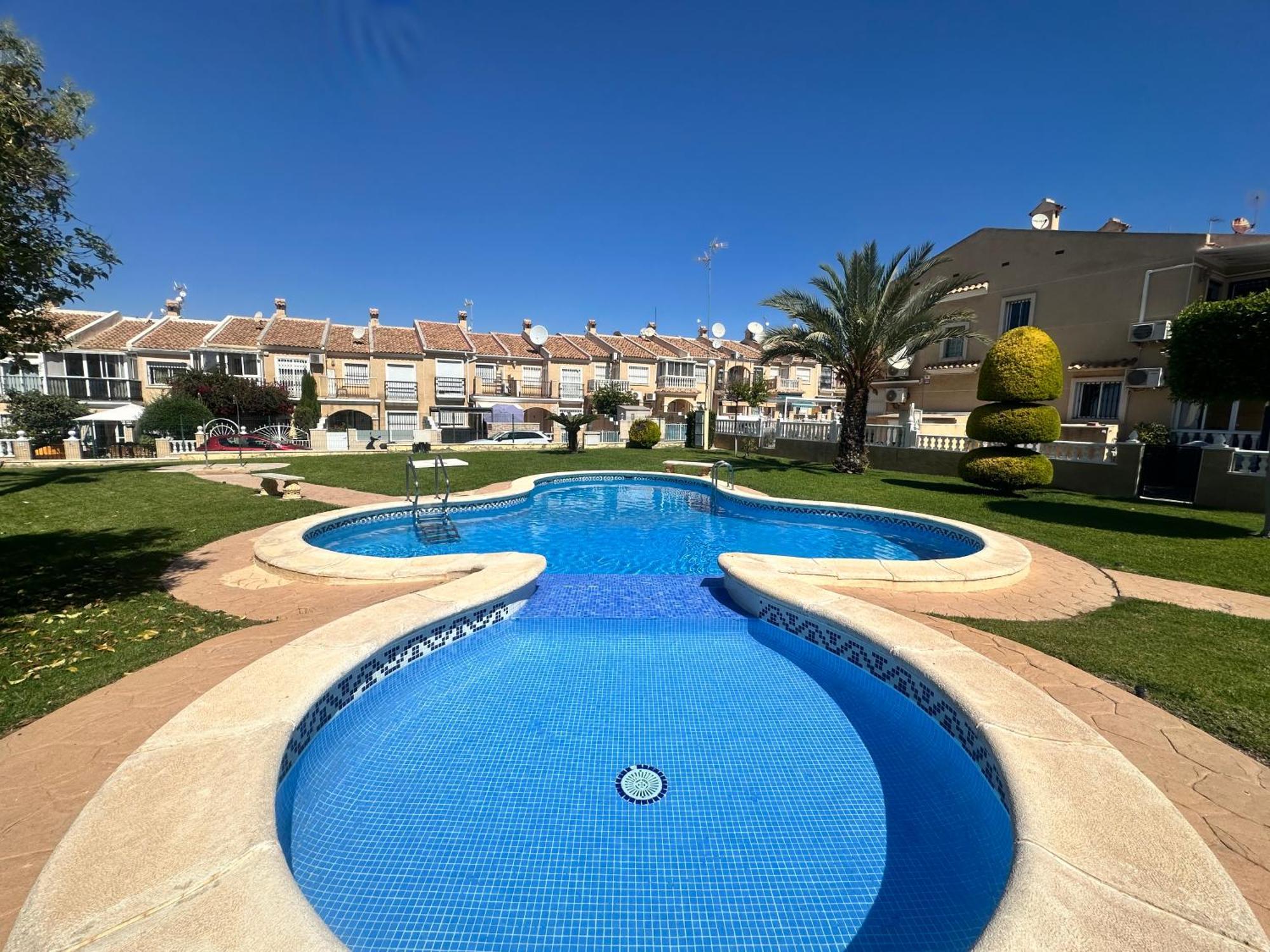 Homely Apartments Royal Torrevieja Exterior photo