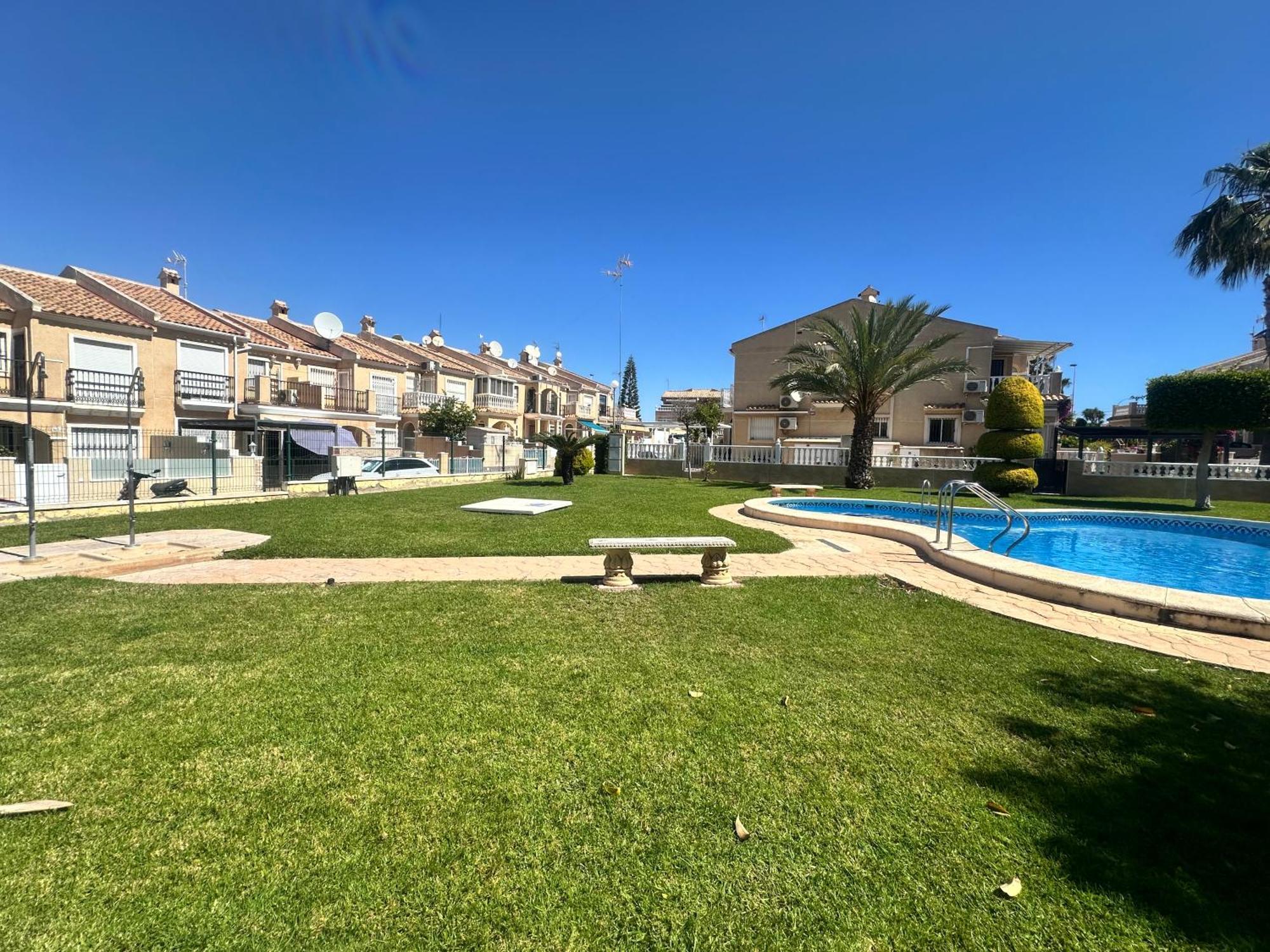 Homely Apartments Royal Torrevieja Exterior photo