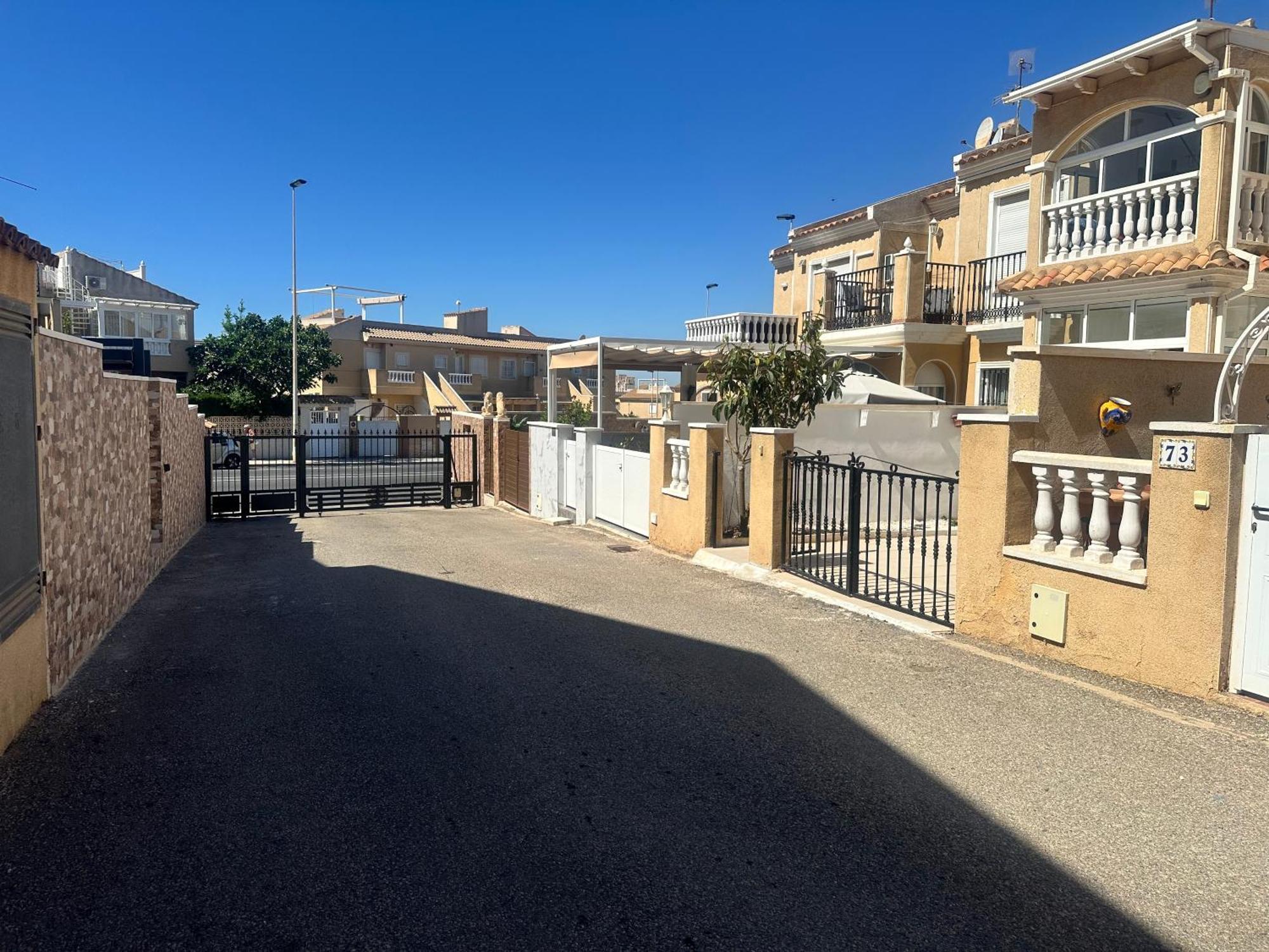 Homely Apartments Royal Torrevieja Exterior photo